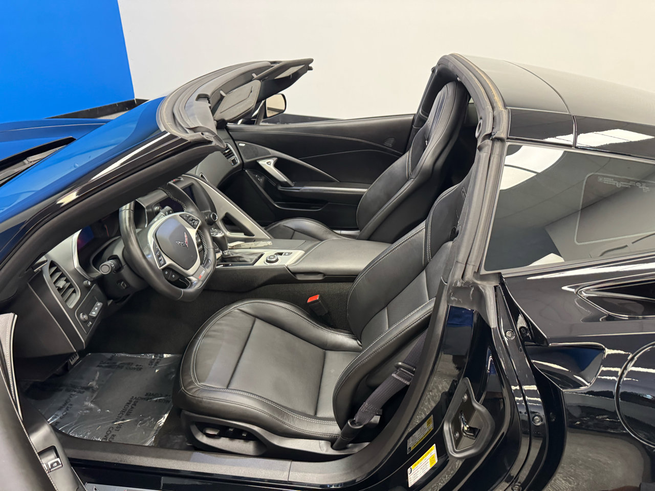 Used 2016 Chevrolet Corvette Z06 w/ 2LZ Preferred Equipment Group image 17