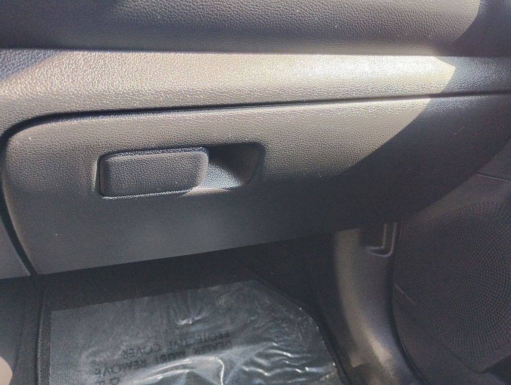 Used 2024 Kia Forte GT-Line w/ GT-Line Premium Package FWD image 31