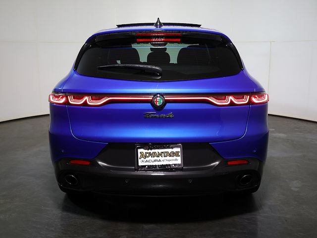 Used 2024 Alfa Romeo Tonale Ti w/ Premium Interior Package AWD/4WD image 10