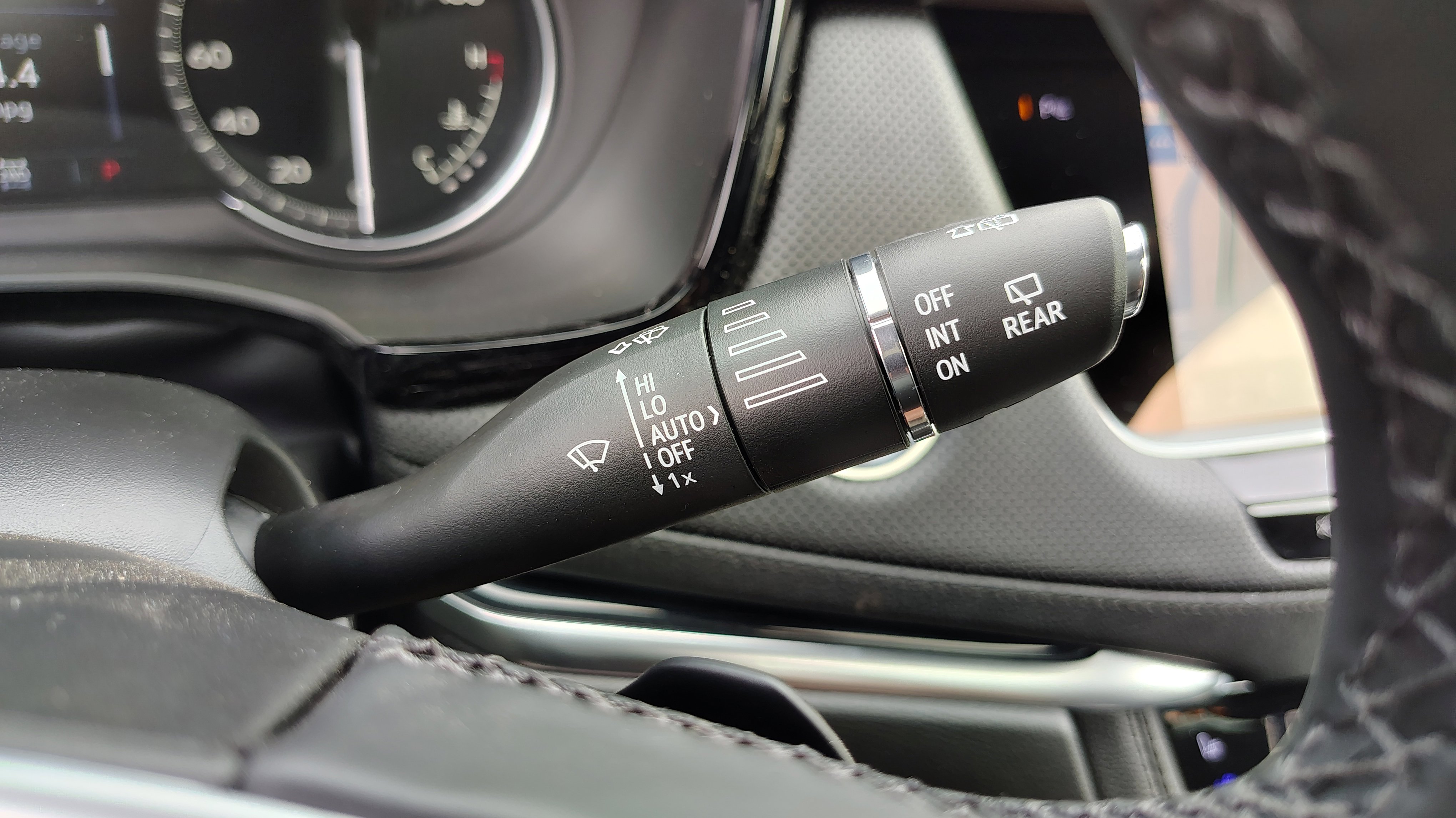 New 2025 Cadillac XT5 Premium Luxury w/ LPO, Floor Liner Package image 25