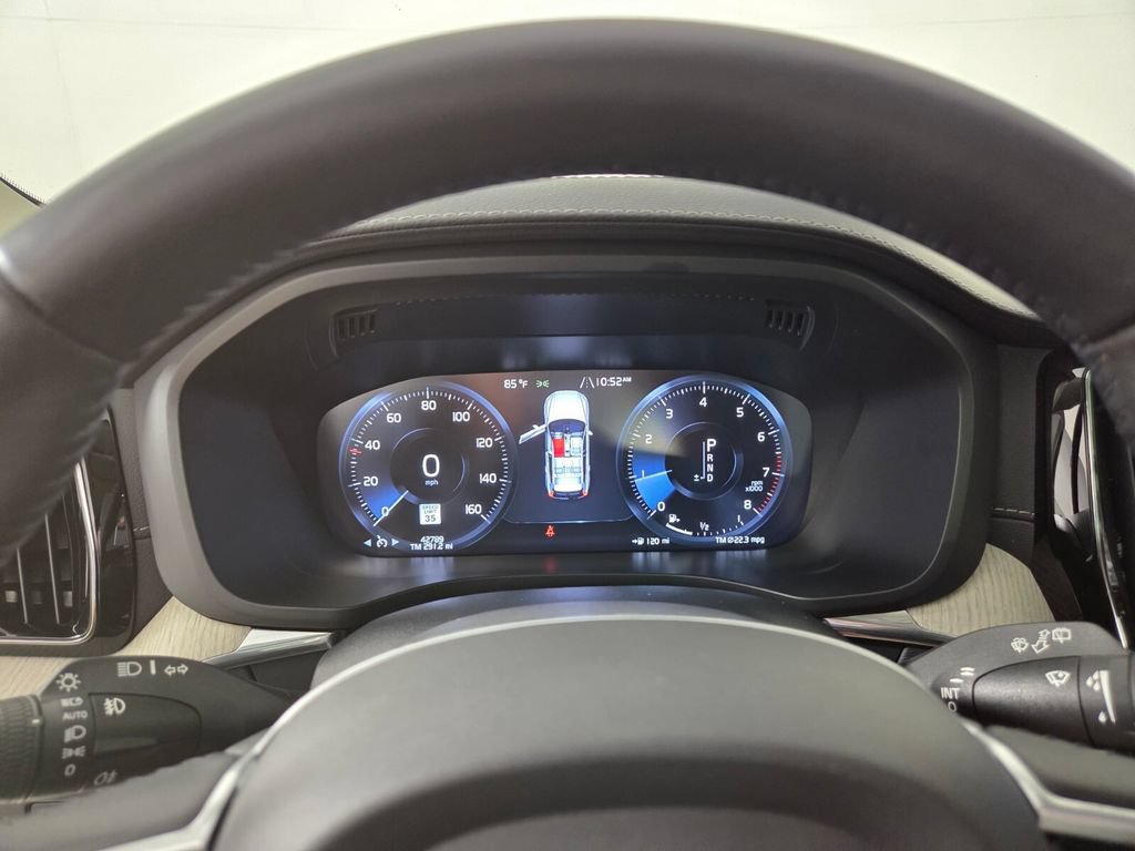 Used 2021 Volvo XC60 T5 Inscription FWD image 23