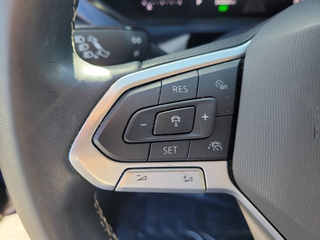Certified 2024 Volkswagen Taos SE w/ Panoramic Sunroof Package FWD image 20