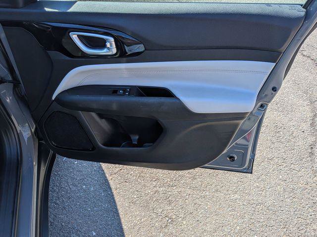 Certified 2022 Jeep Compass Limited image 25
