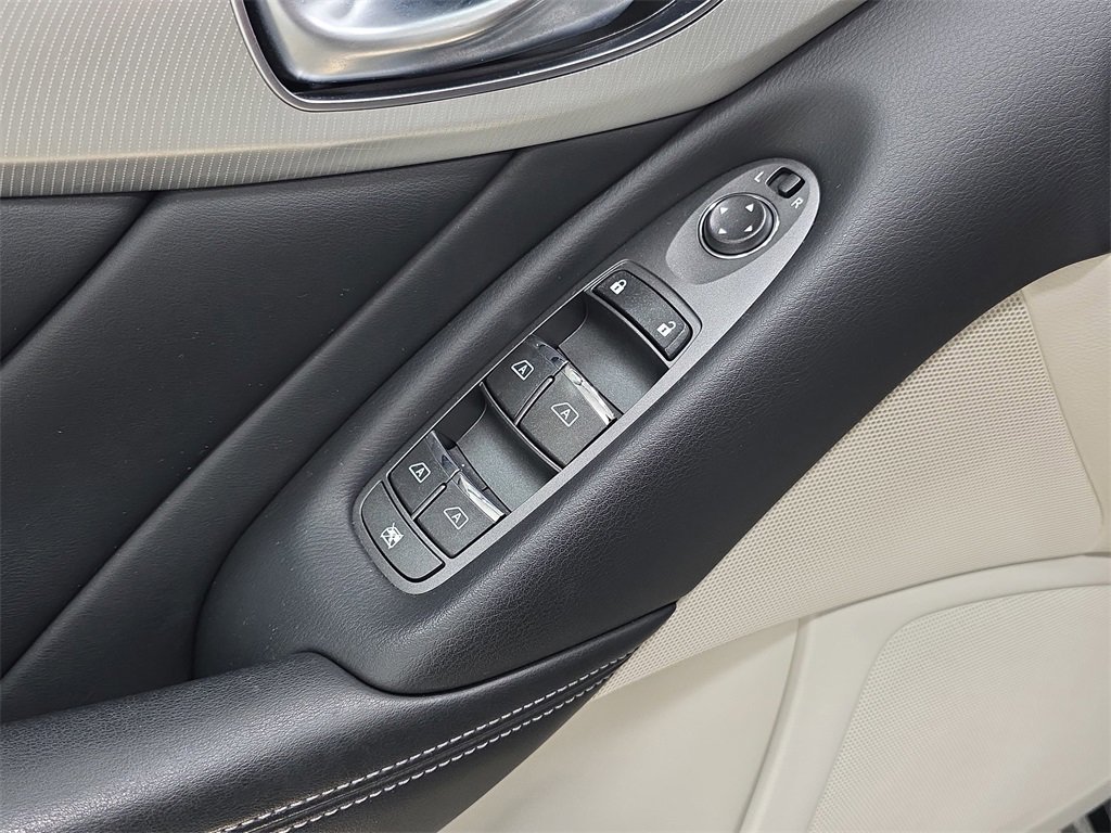 Used 2020 INFINITI Q50 Luxe w/ Essential Package (3.0T Luxe) image 28