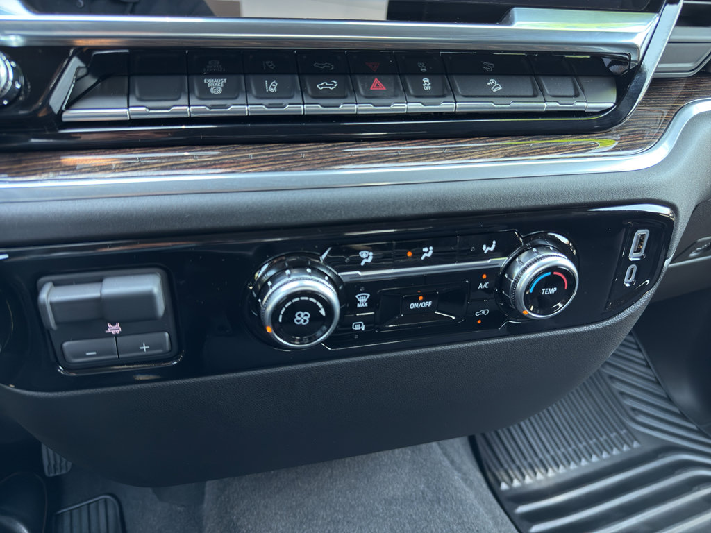 New 2025 GMC Sierra 3500 SLE w/ X31 Off-Road Package image 20