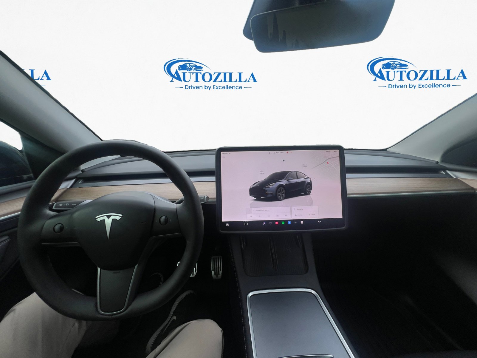 Used 2025 Tesla Model Y Long Range RWD image 13