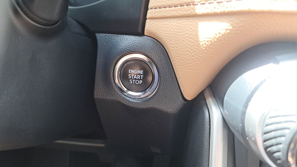 Used 2023 Toyota RAV4 XLE image 27