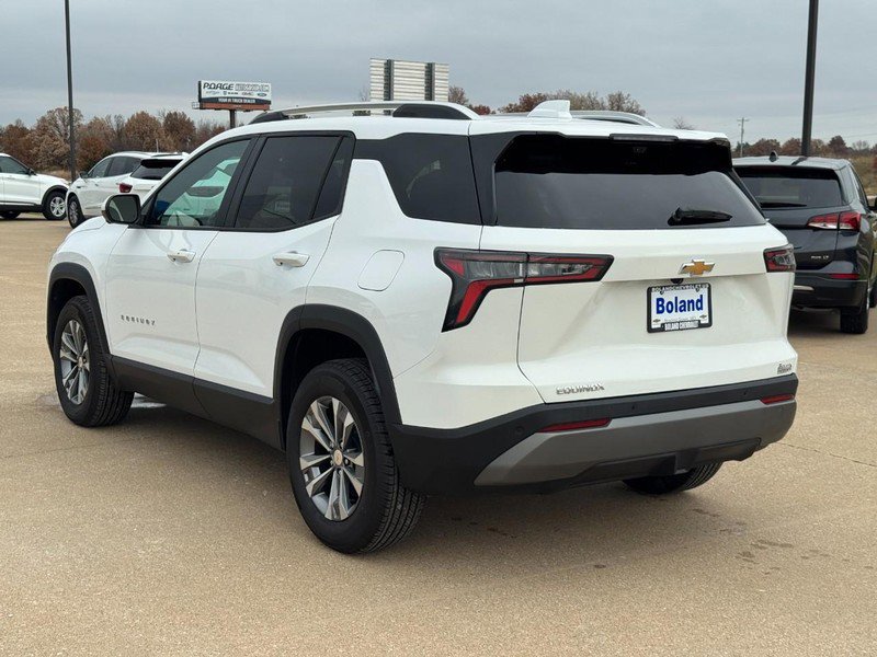 Used 2025 Chevrolet Equinox LT w/ Convenience Package II image 6