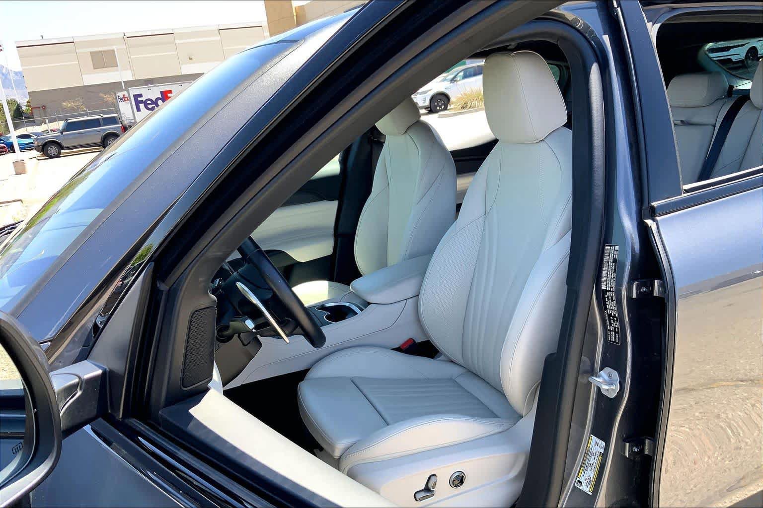 Used 2023 Maserati Grecale Modena AWD/4WD image 7