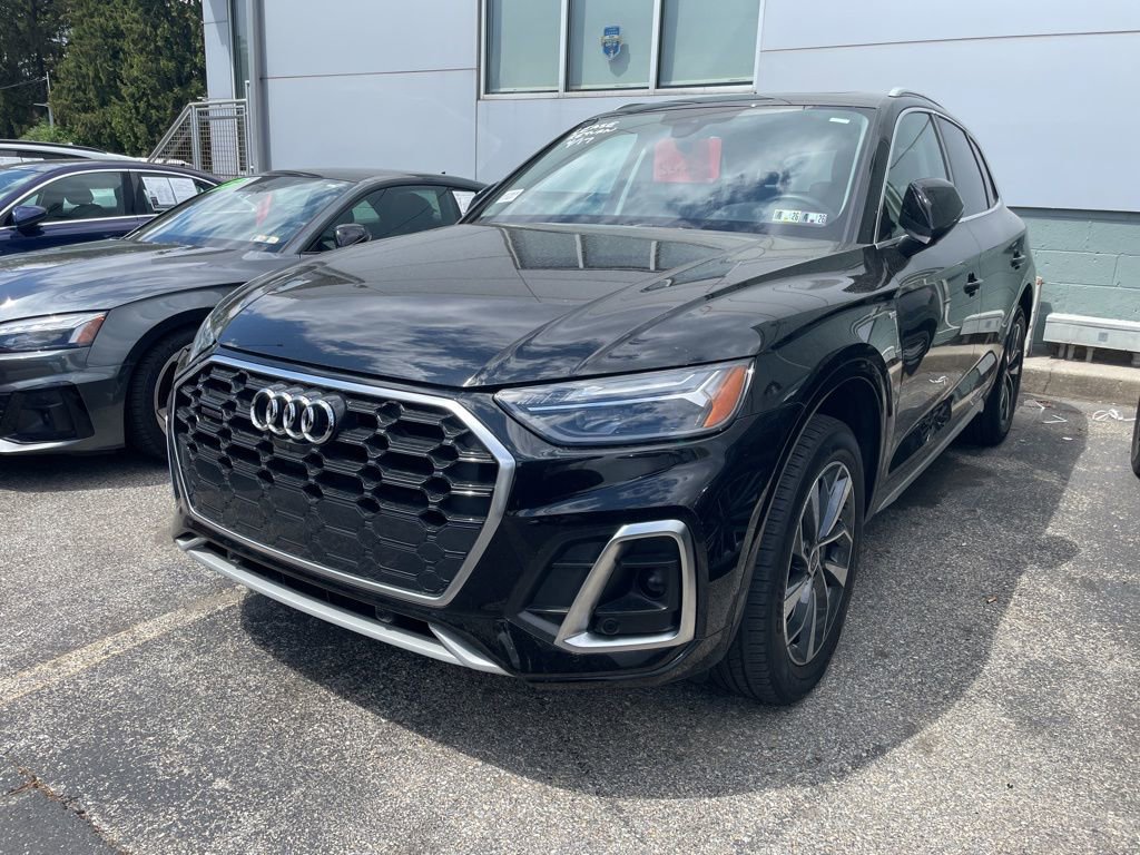 Used 2023 Audi Q5 2.0T Premium Plus w/ Premium Plus Package image 3