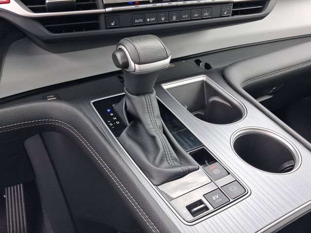 Used 2025 Toyota Sienna XLE w/ XLE Plus Package FWD image 20