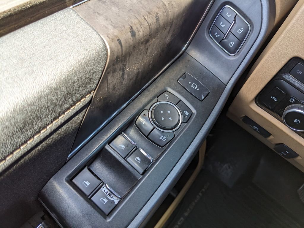 Used 2023 Ford F250 Lariat w/ Chrome Package AWD/4WD image 59