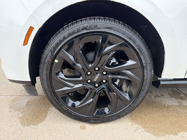 New 2027 Lincoln Navigator Reserve w/ Jet Appearance Package AWD/4WD image 13