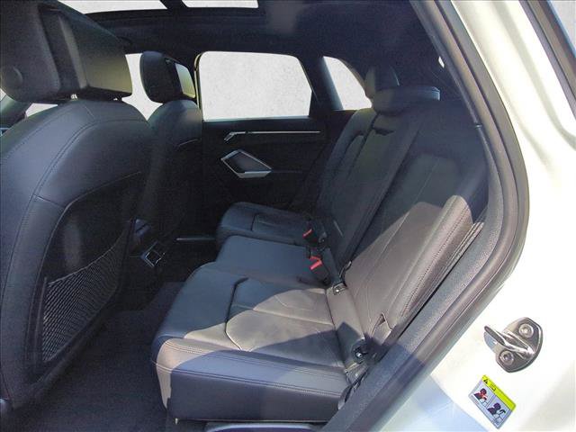 Used 2020 Audi Q3 2.0T Premium Plus w/ Premium Plus Package AWD/4WD image 22