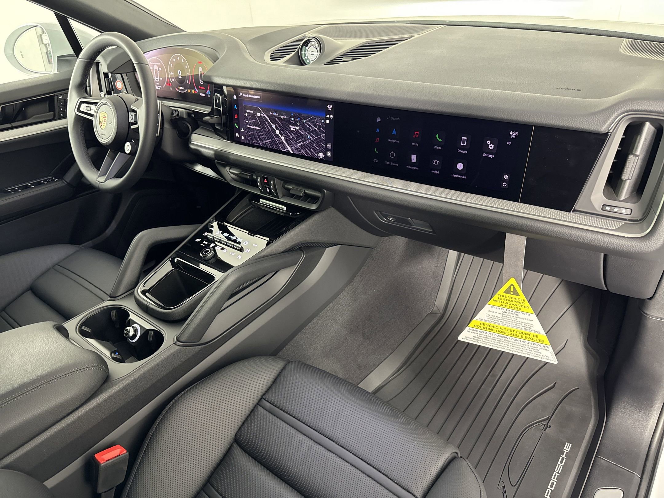 Certified 2025 Porsche Cayenne S image 29