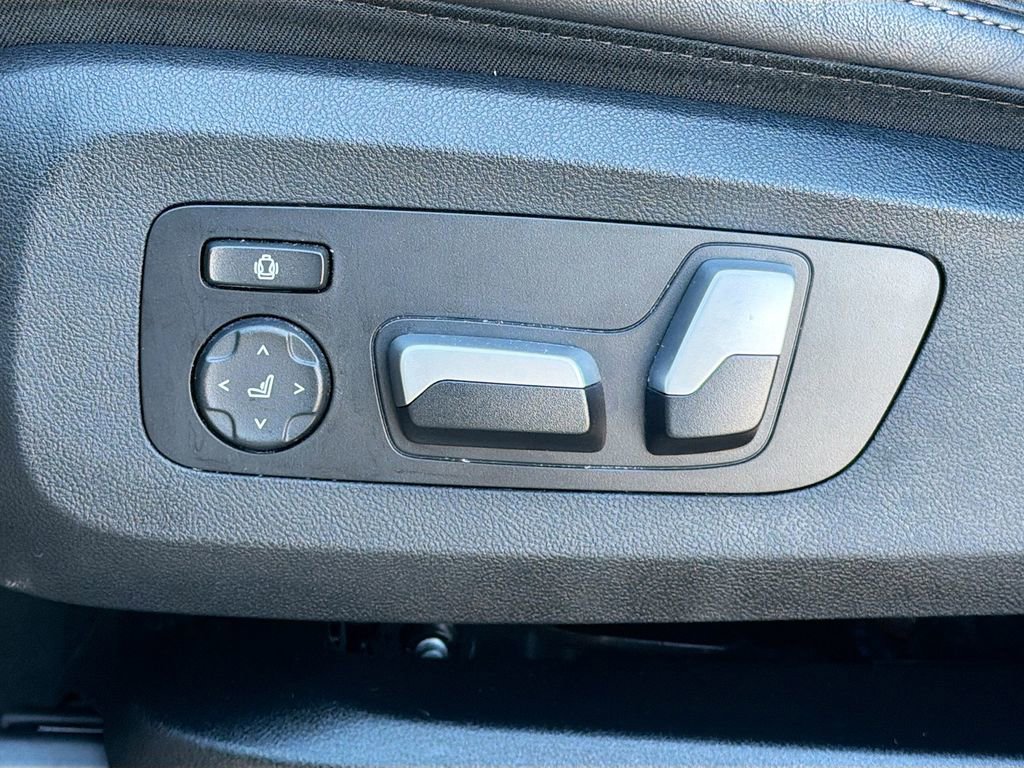Used 2023 BMW X5 sDrive40i w/ Premium Package image 29
