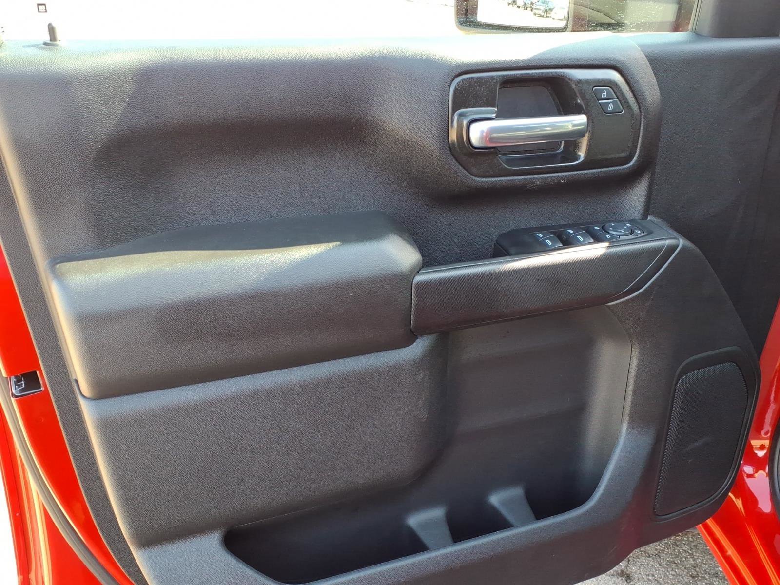 Certified 2025 Chevrolet Silverado 2500 Custom w/ Custom Value Package AWD/4WD image 5