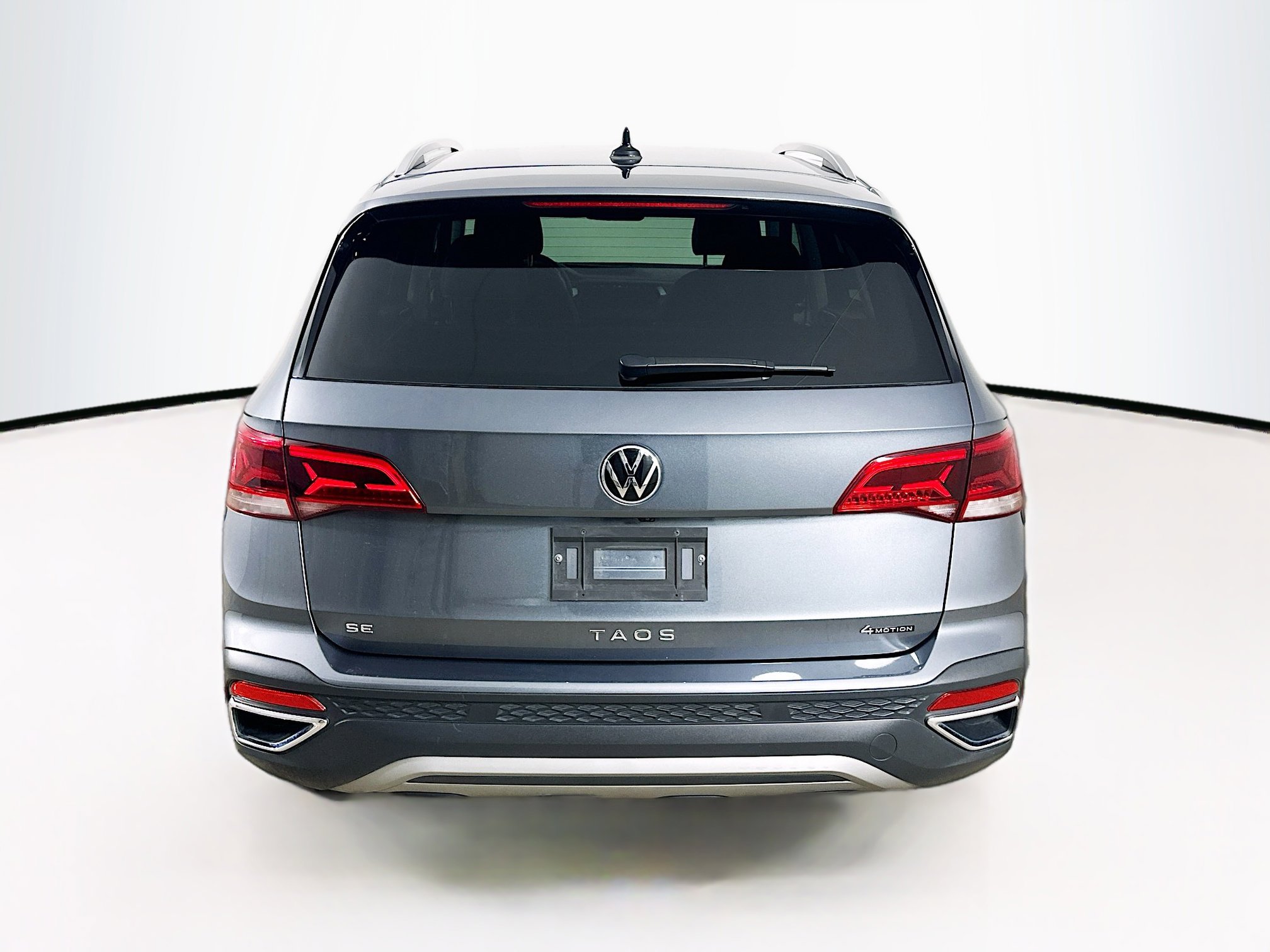 Used 2022 Volkswagen Taos SE w/ IQ.Drive SE Package image 7