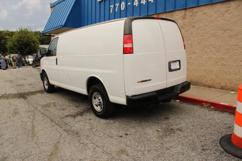 Used 2019 Chevrolet Express 2500 w/ Driver Convenience Package RWD image 5