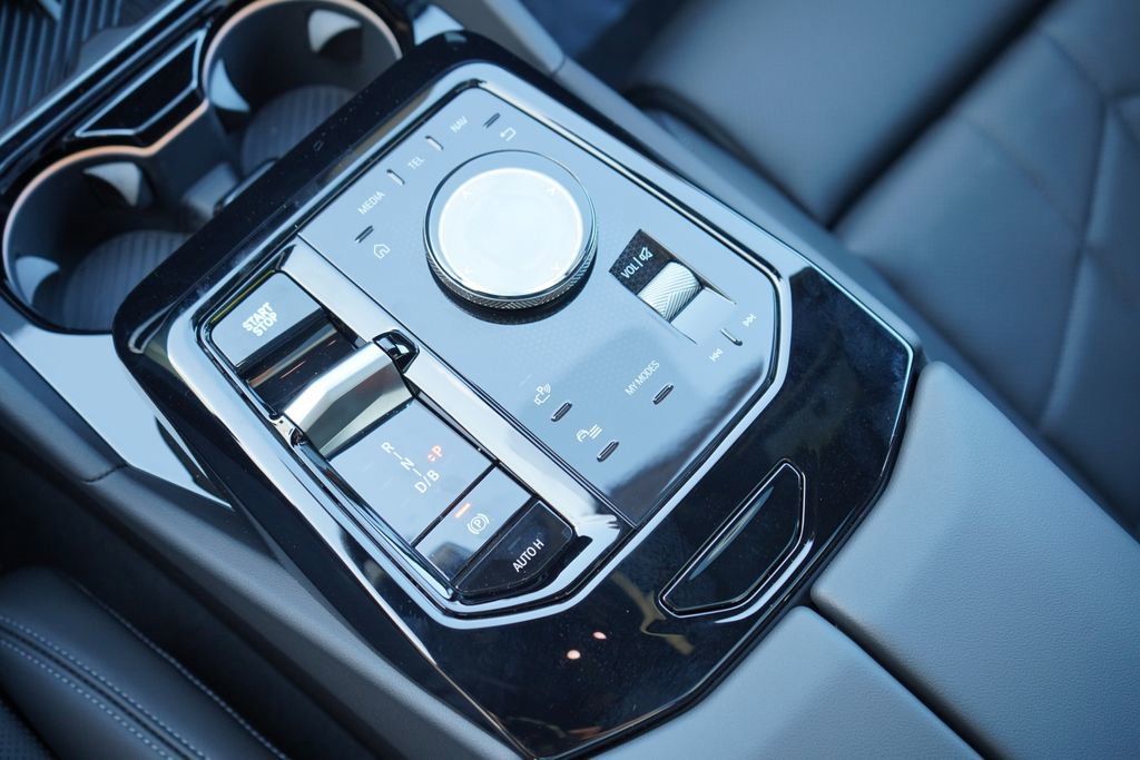 New 2026 BMW i5 eDrive40 w/ M Sport Package image 19