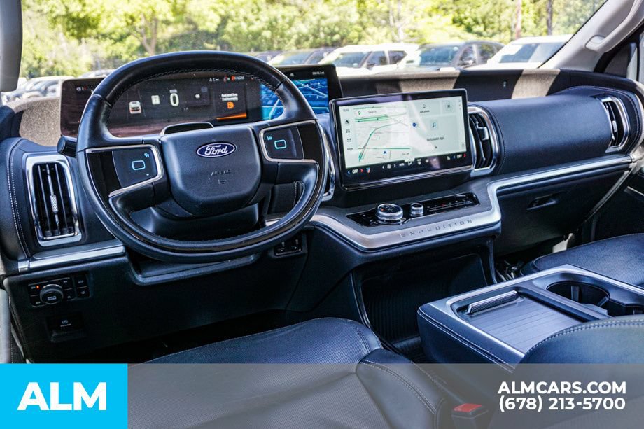 Used 2025 Ford Expedition Platinum AWD/4WD image 29