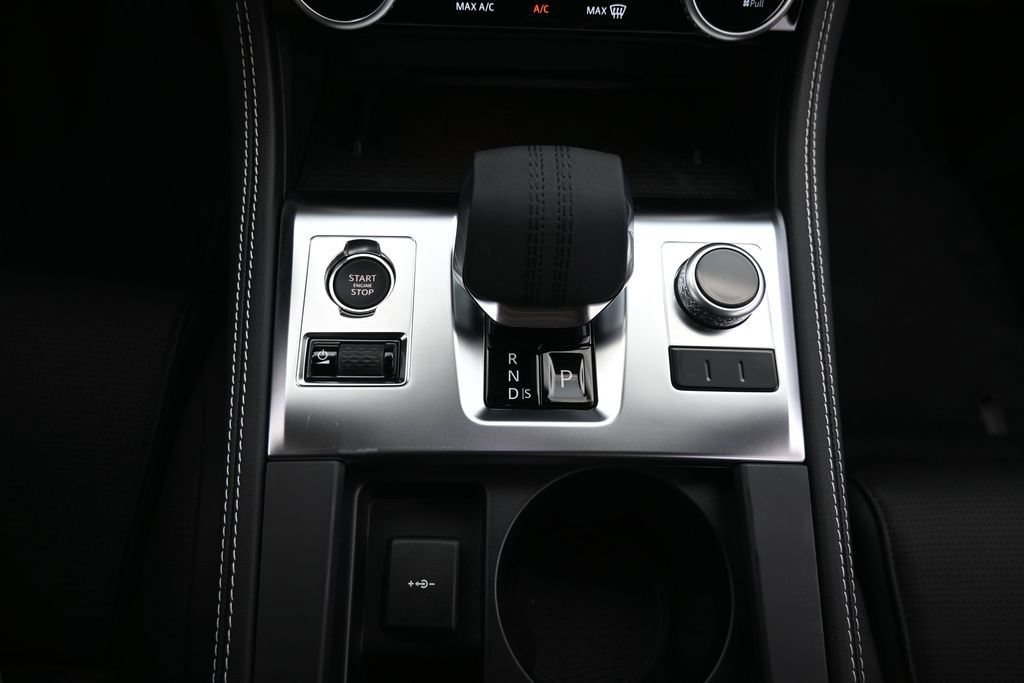 New 2026 Jaguar F-PACE R-Dynamic S AWD/4WD image 27