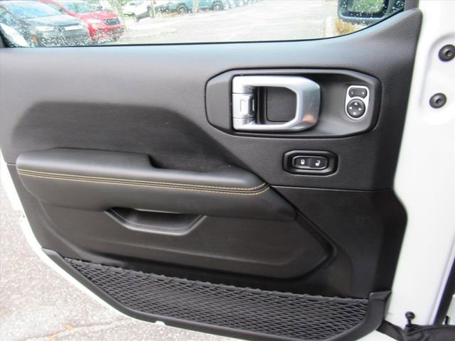 Certified 2024 Jeep Wrangler Sahara w/ Technology Group image 21