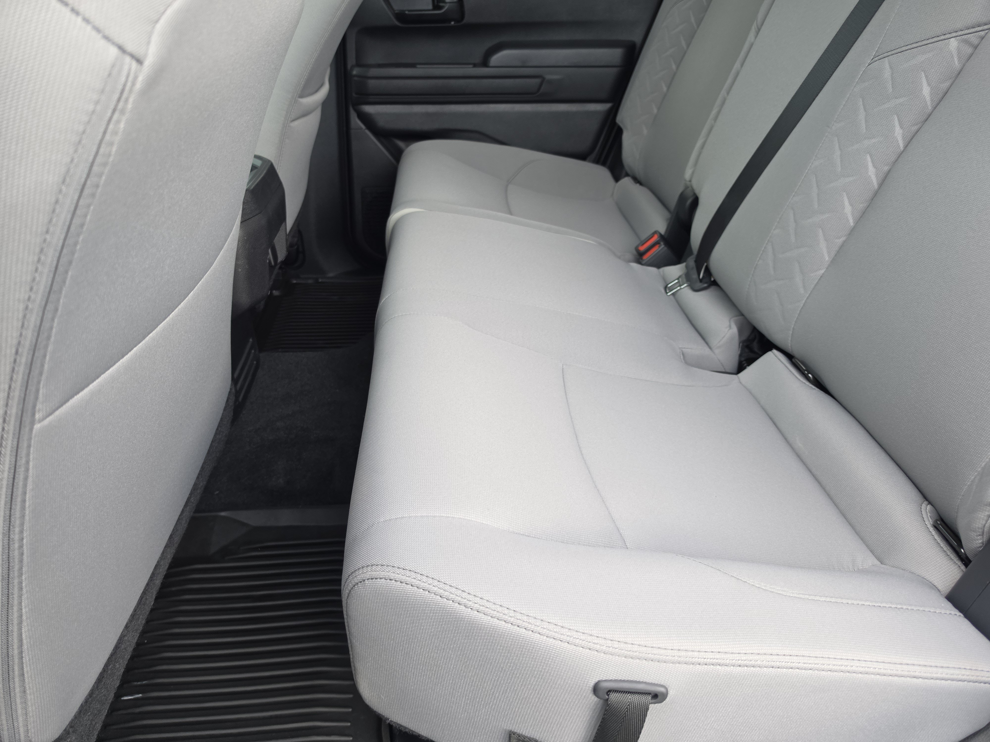 Certified 2025 Toyota Tacoma SR5 AWD/4WD image 10