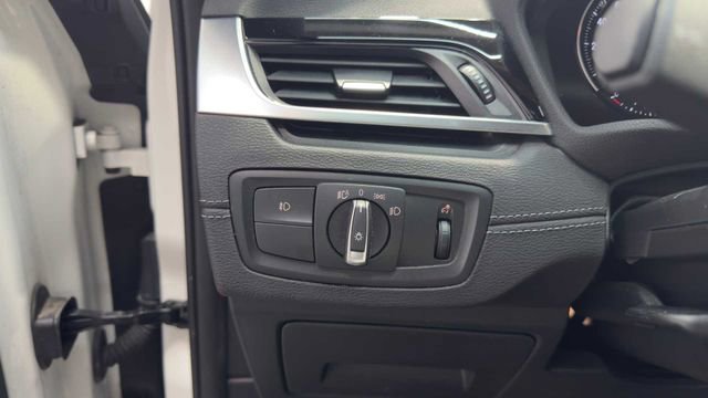 Used 2018 BMW X2 sDrive28i w/ Convenience Package image 25