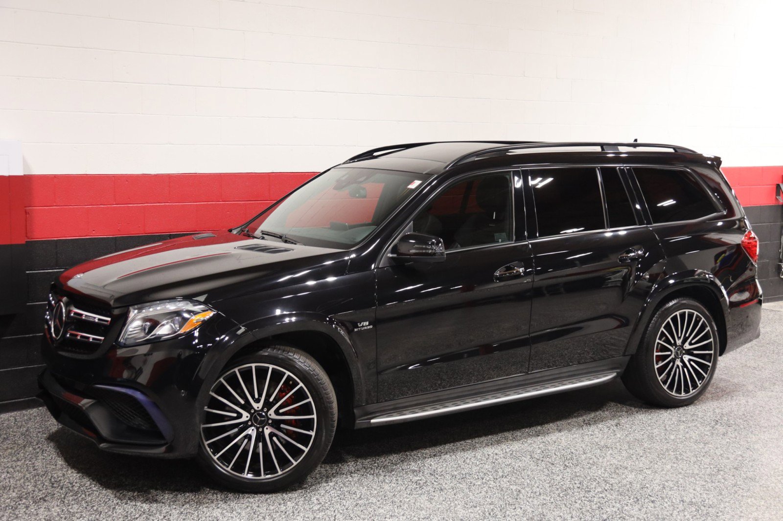 Used 2019 Mercedes-Benz GLS 63 AMG 4MATIC w/ AMG Night Styling Package image 19