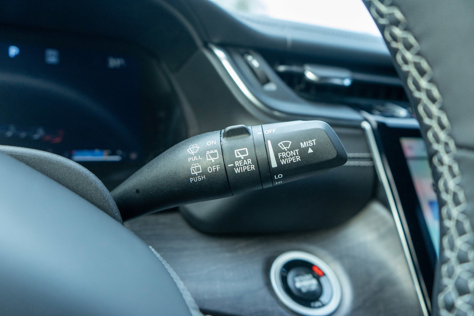 Used 2024 Jeep Grand Cherokee L Overland w/ Trailer Tow Package image 28