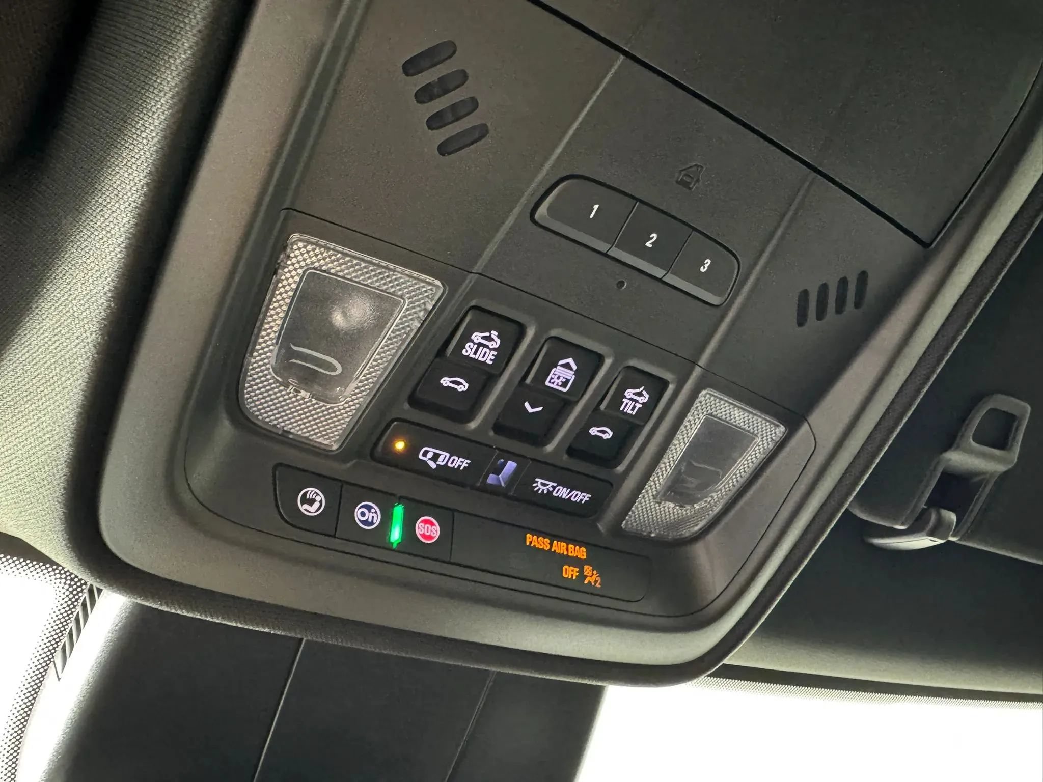 Used 2025 Cadillac XT4 Sport FWD image 25
