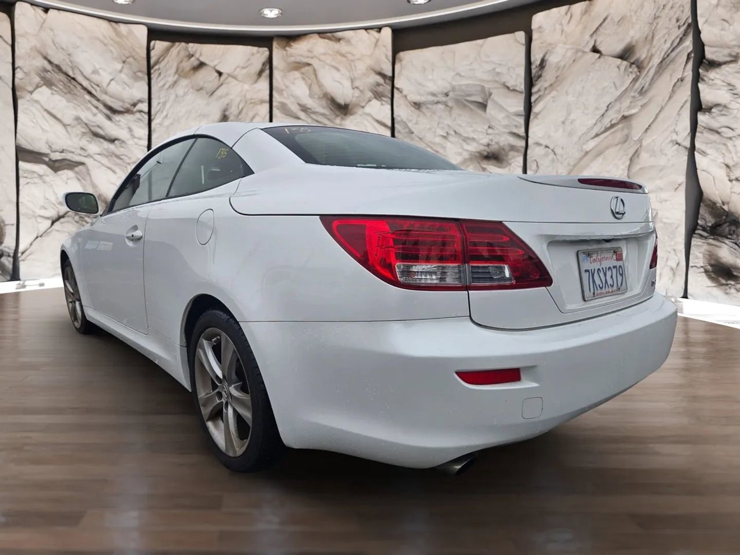 Used 2014 Lexus IS 250C image 8