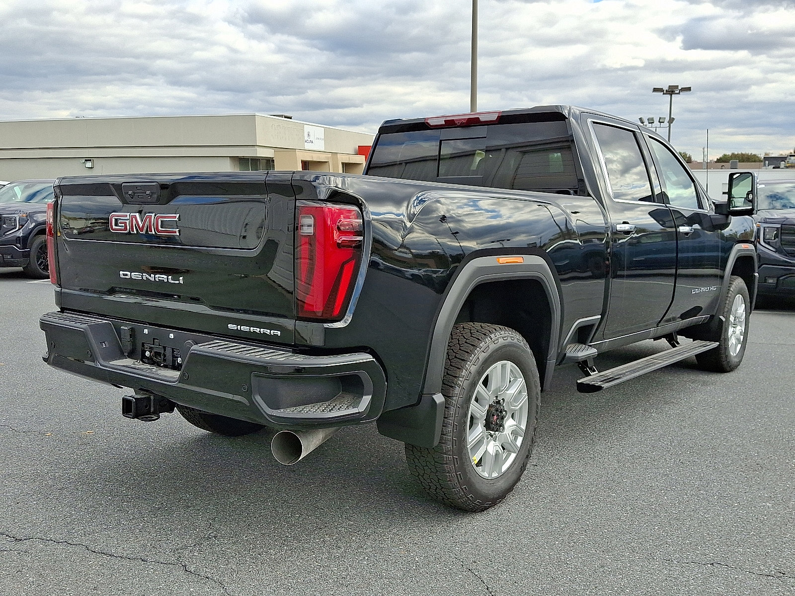 New 2026 GMC Sierra 2500 Denali w/ Denali Reserve Package image 4