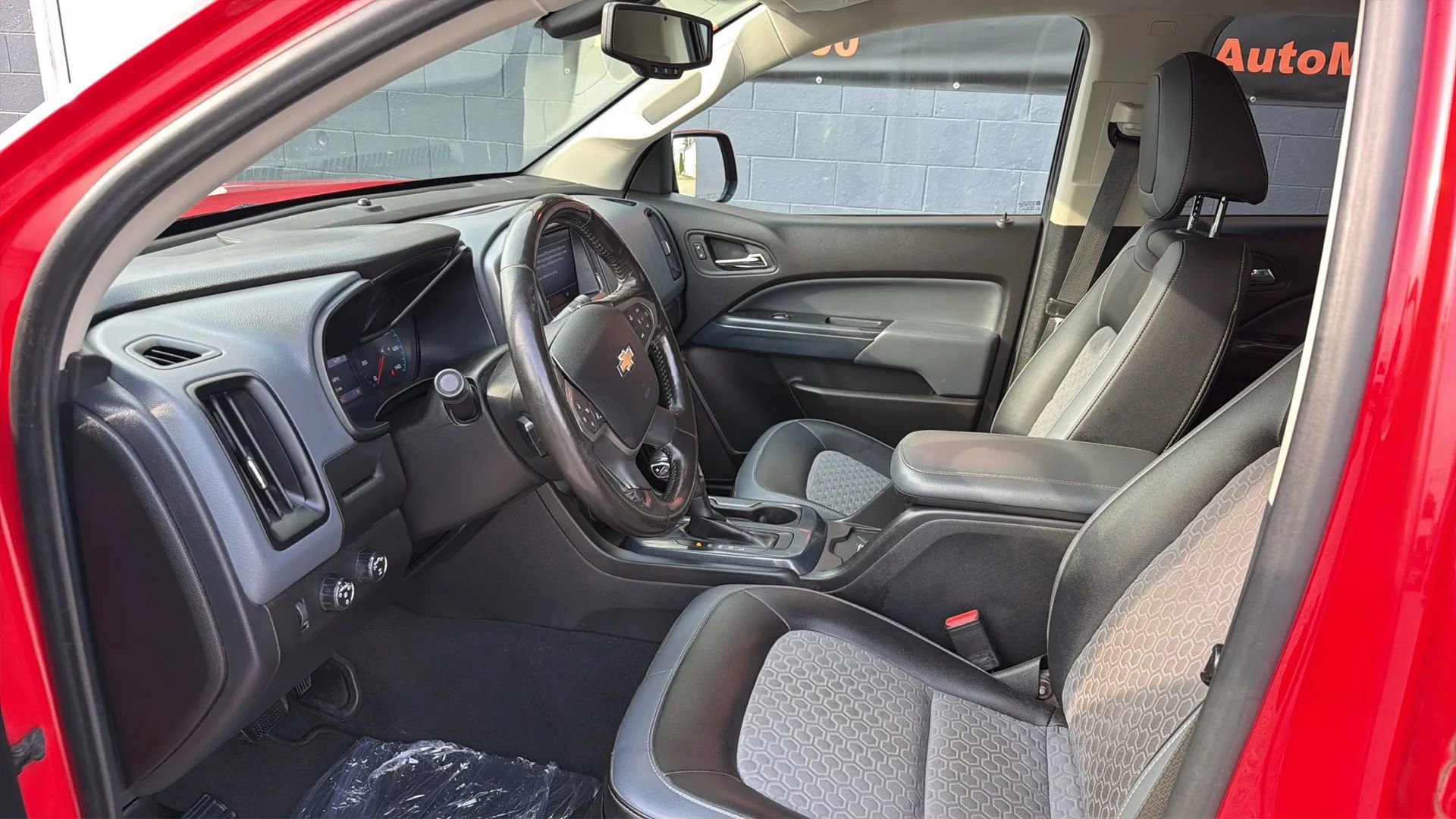 Used 2019 Chevrolet Colorado Z71 image 17