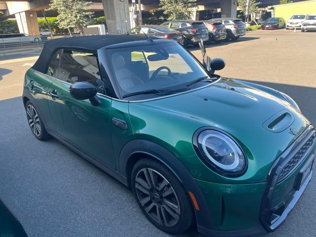 Used 2023 MINI Cooper S w/ Signature Upholstery Package FWD image 5