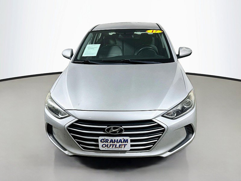 Used 2017 Hyundai Elantra SE FWD image 2