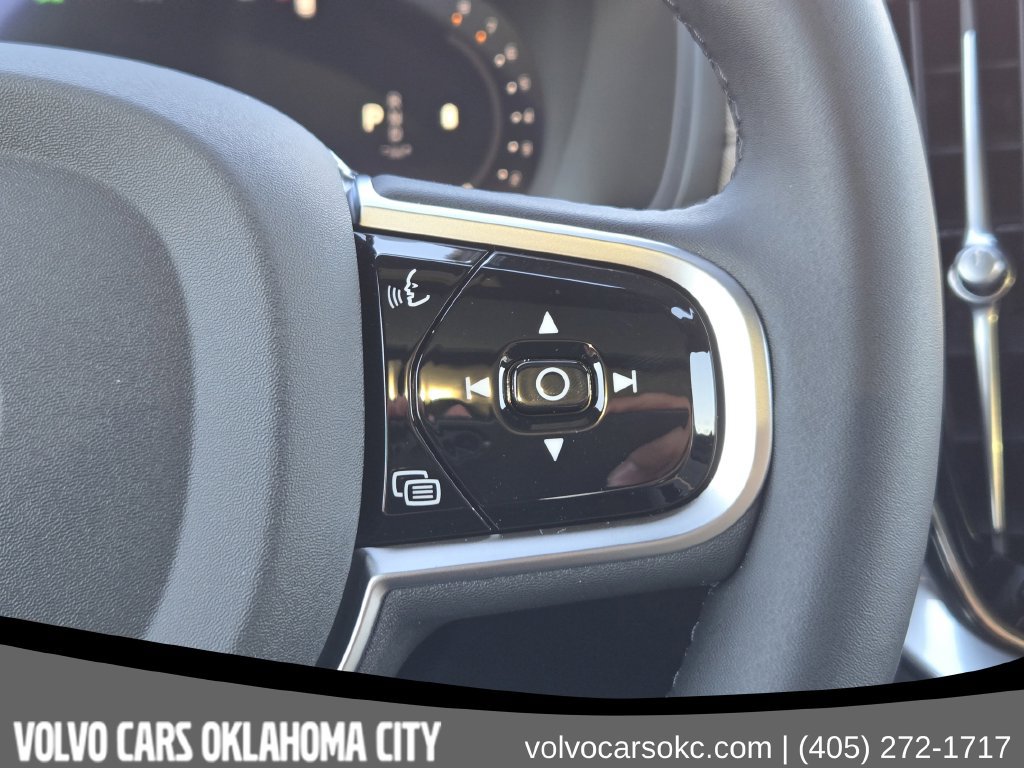 Used 2026 Volvo XC90 B6 Plus AWD/4WD image 28