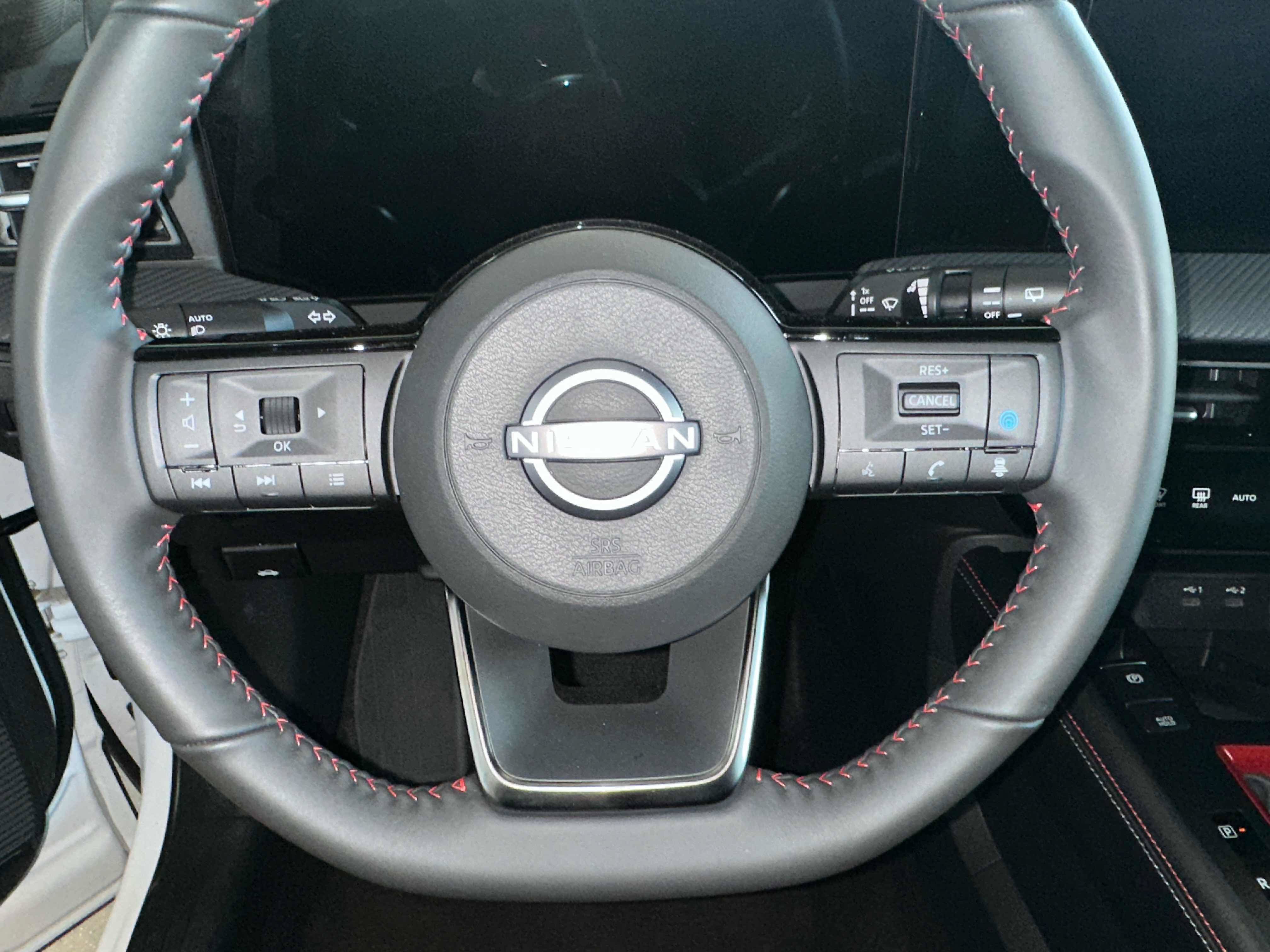New 2025 Nissan Kicks SR AWD/4WD image 40