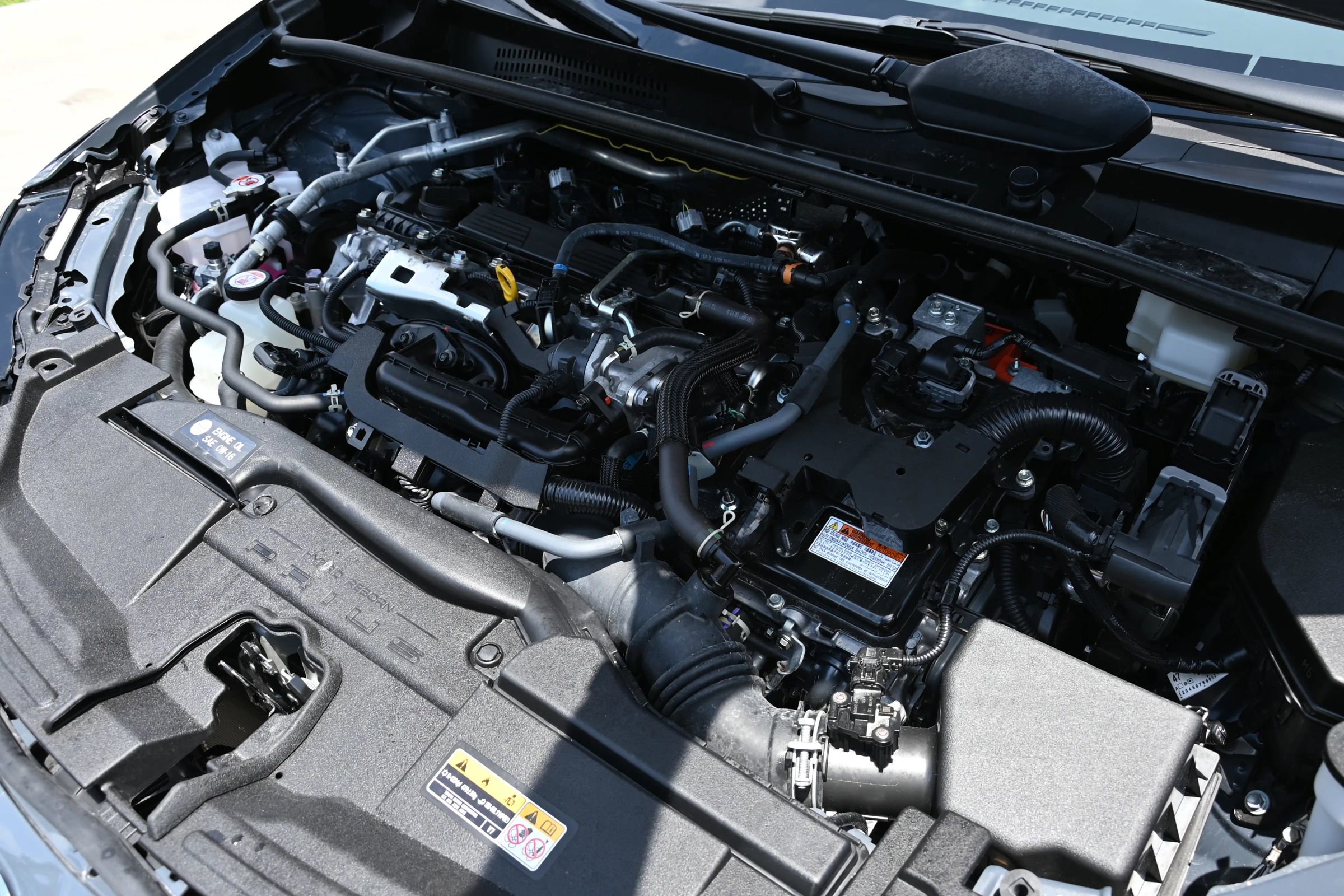 Used 2024 Toyota Prius XLE FWD image 19