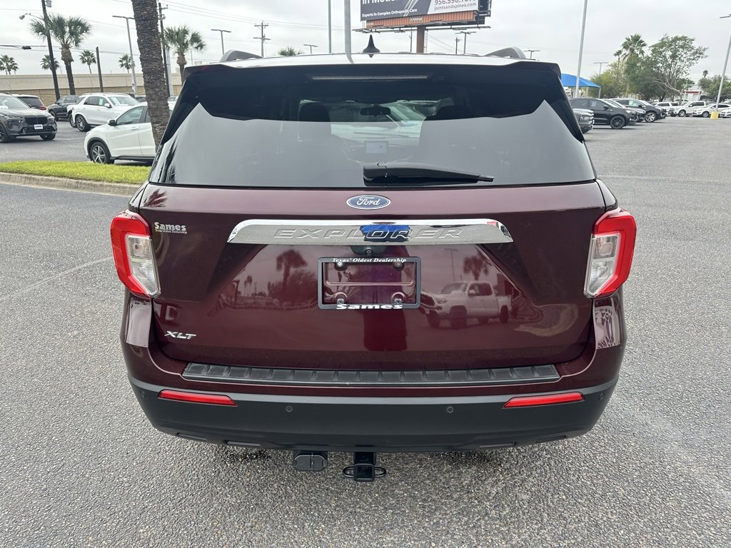 Used 2022 Ford Explorer XLT image 5