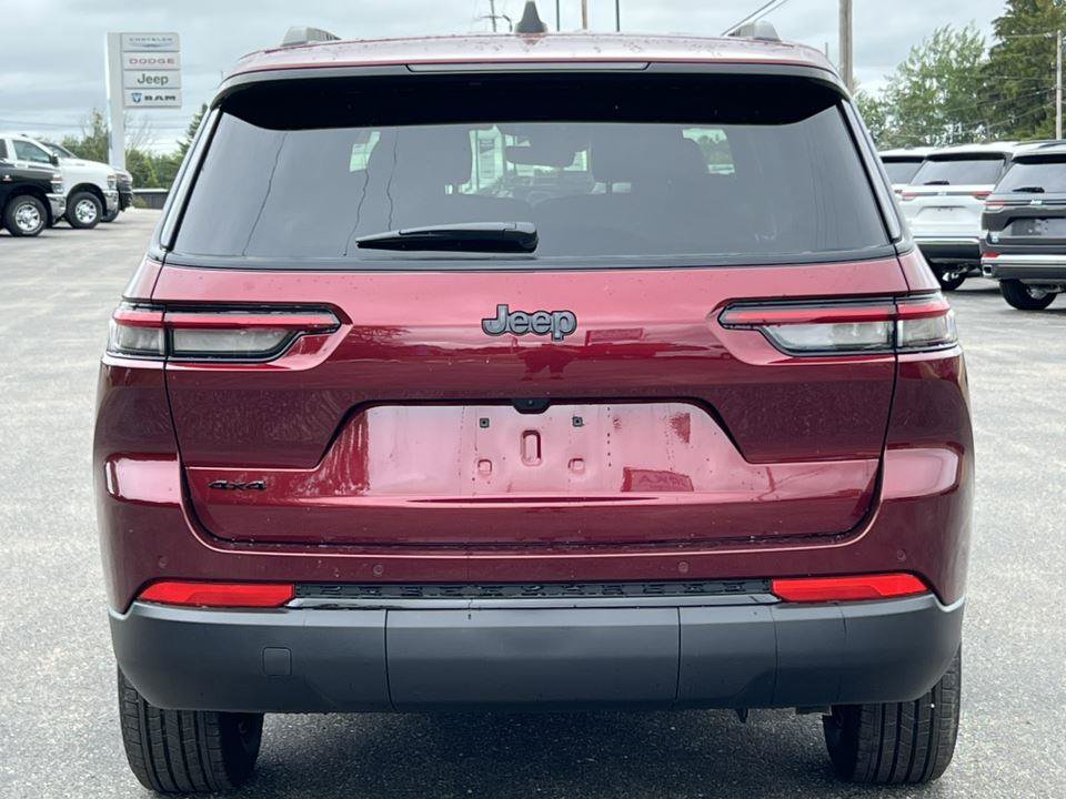 Used 2025 Jeep Grand Cherokee L Altitude AWD/4WD image 40