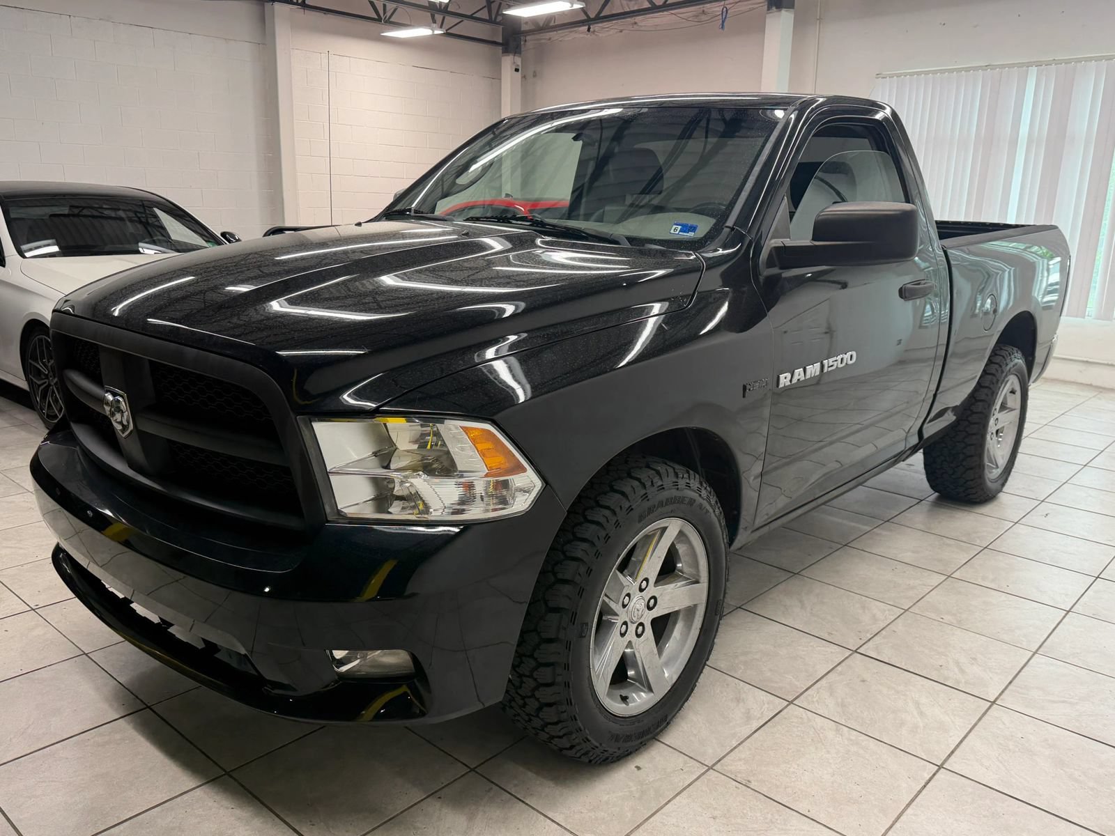 Used 2012 RAM 1500 Express AWD/4WD image 3