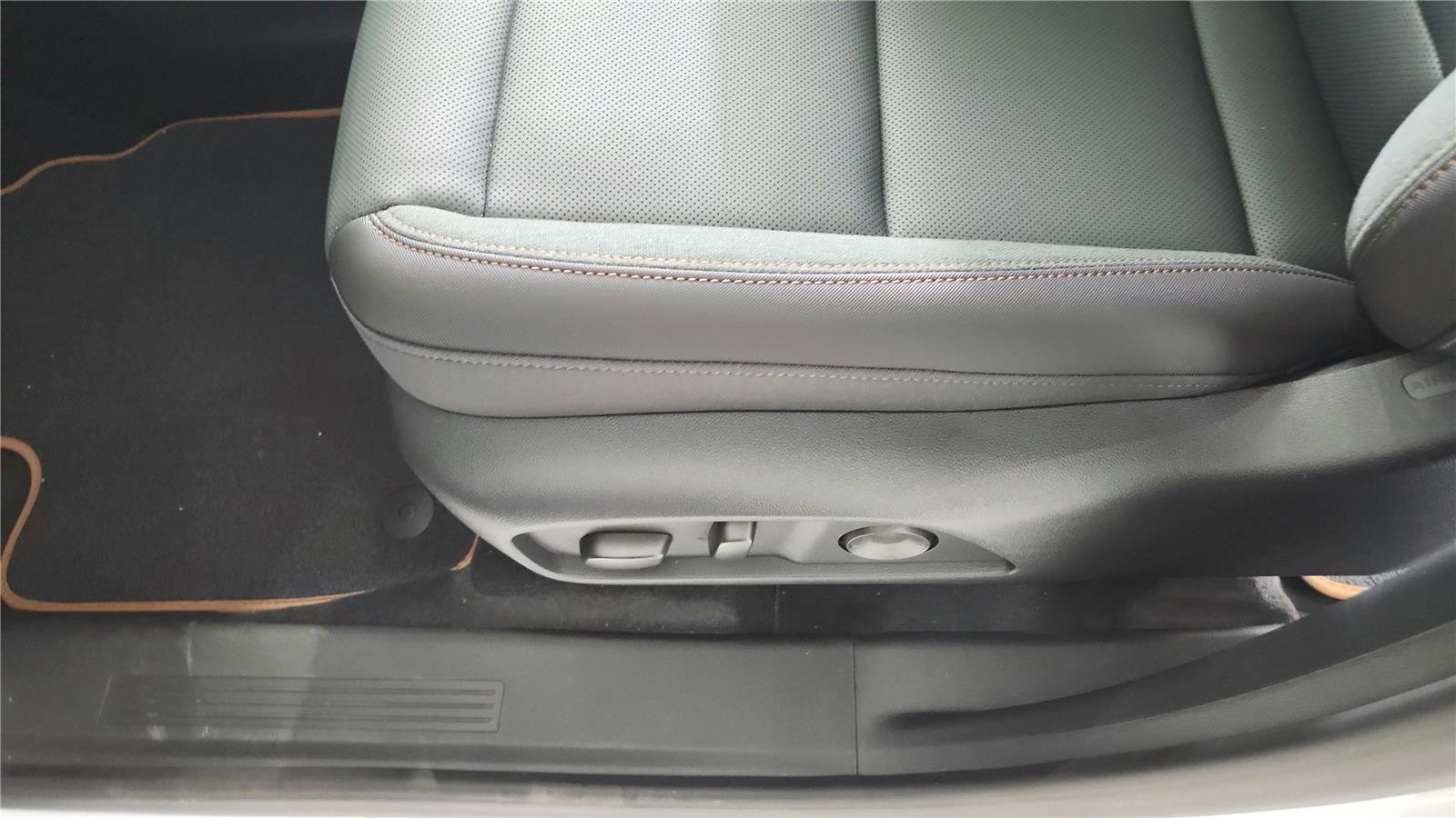 New 2026 GMC Terrain AT4 image 11