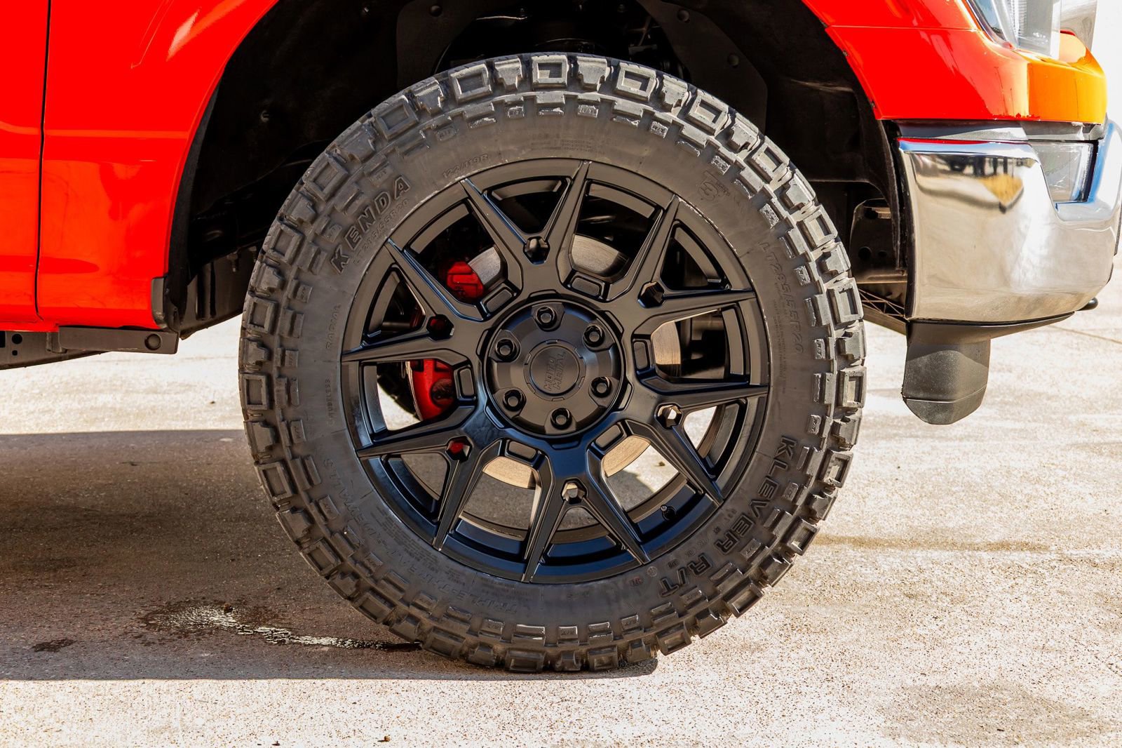 Used 2023 Ford F150 XLT w/ Equipment Group 301A Mid image 12