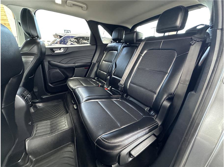 Used 2022 Ford Escape SEL AWD/4WD image 16