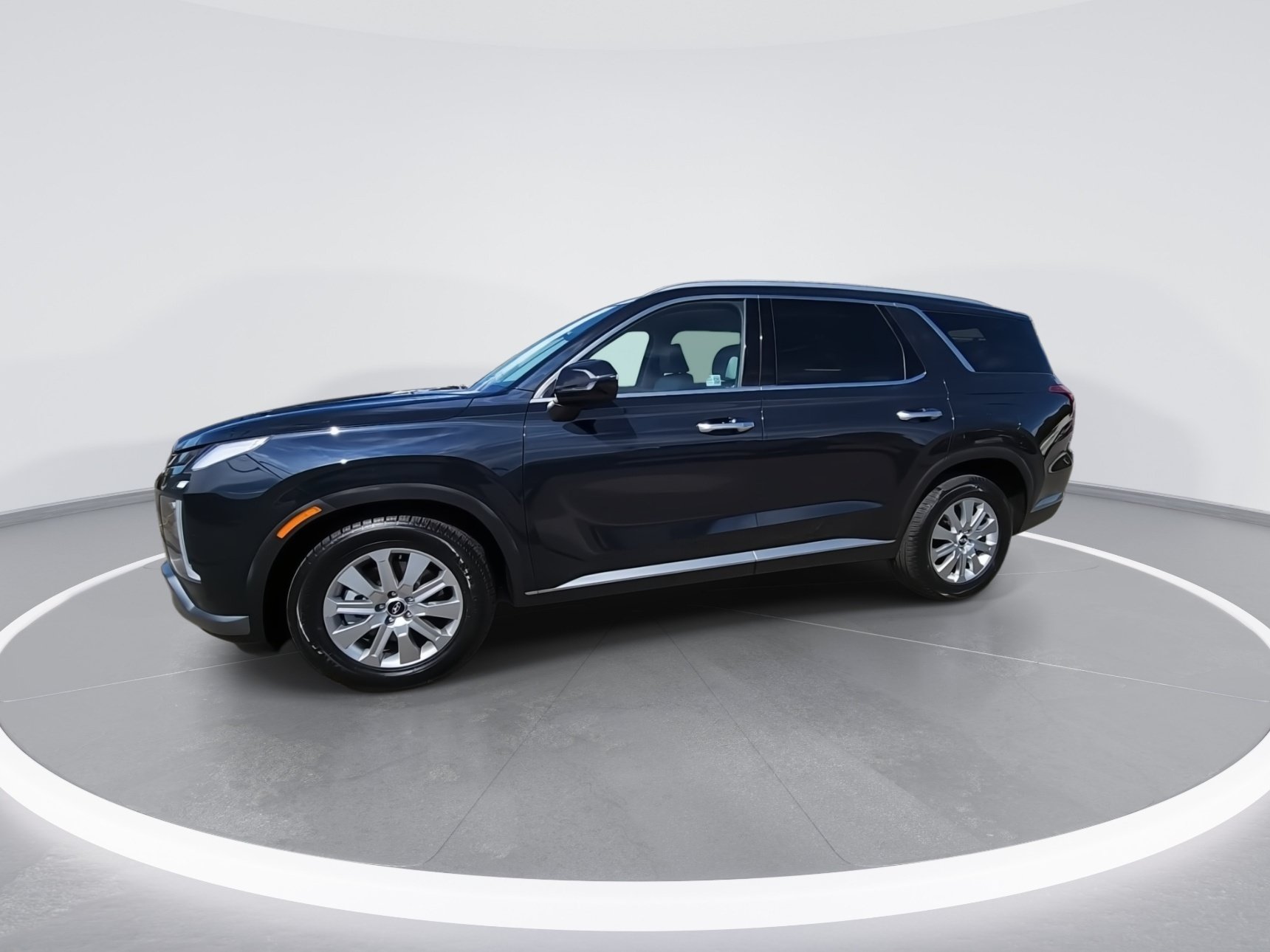 Used 2024 Hyundai Palisade SEL FWD image 4