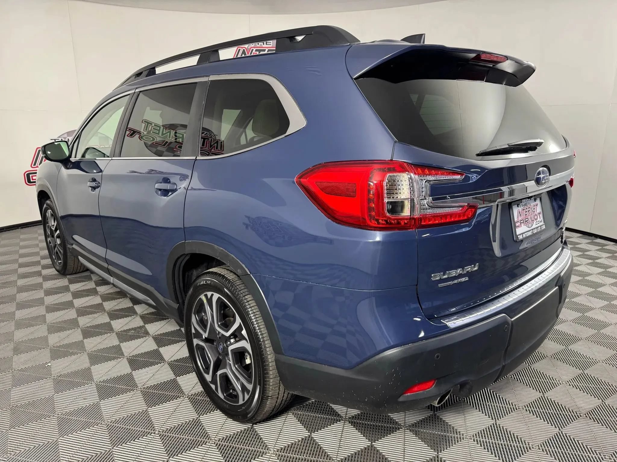 Used 2024 Subaru Ascent Limited w/ Technology Package AWD/4WD image 28