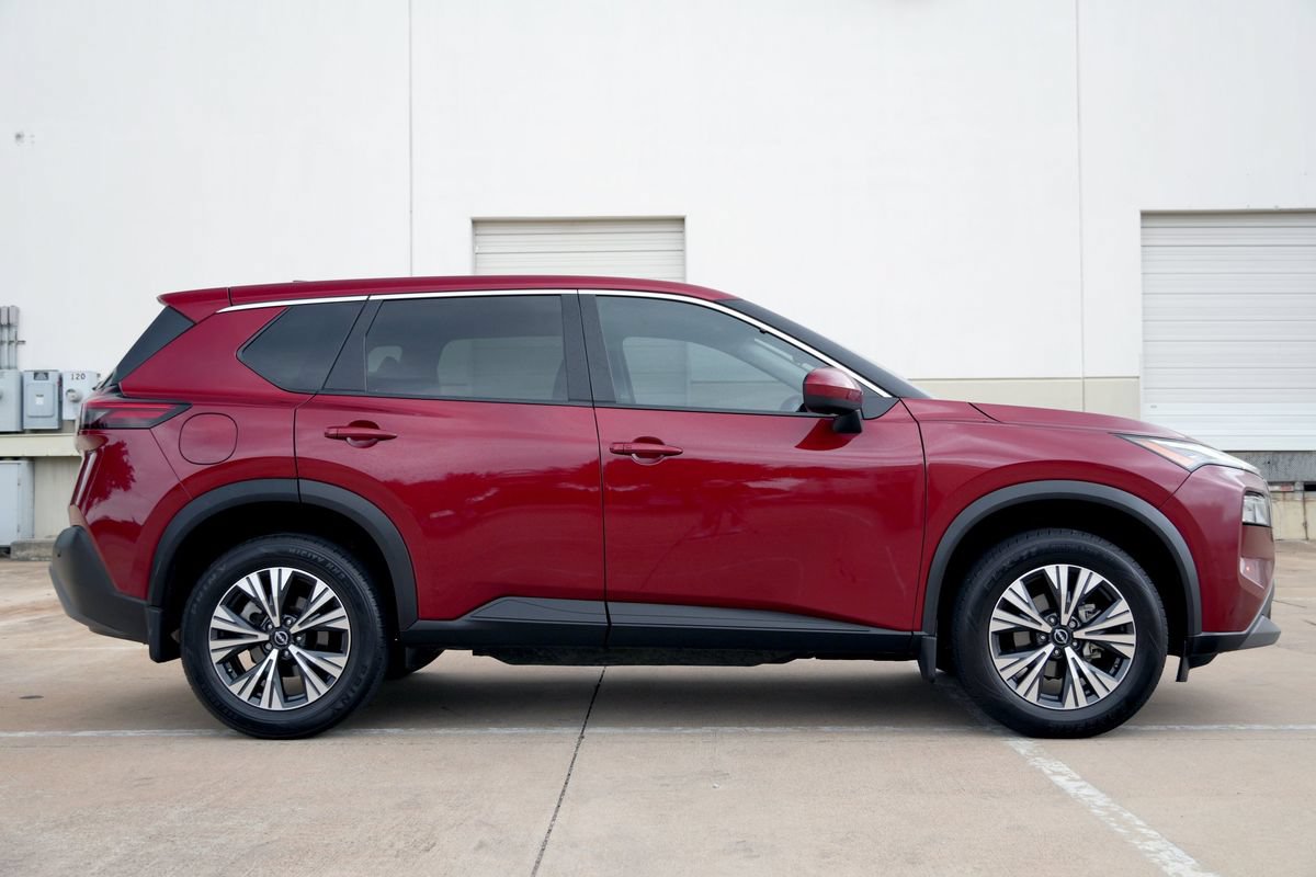 Used 2023 Nissan Rogue SV FWD image 12