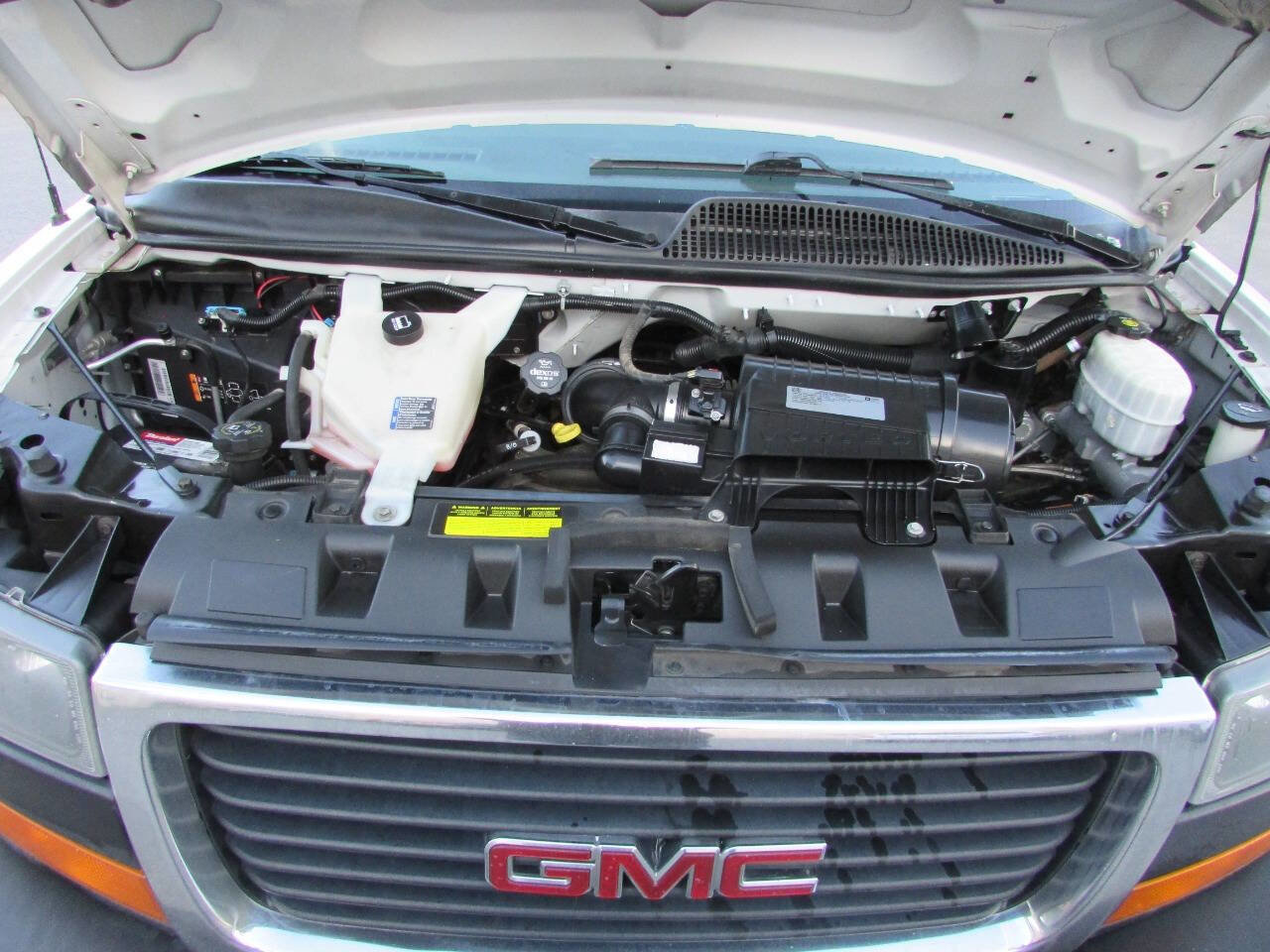 Used 2018 GMC Savana 2500 w/ Driver Convenience Package RWD image 26